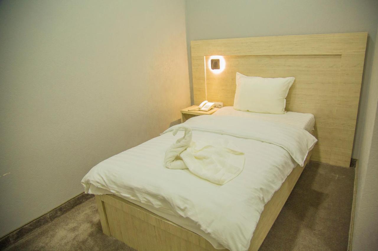 South Hotel Tashkent Ngoại thất bức ảnh